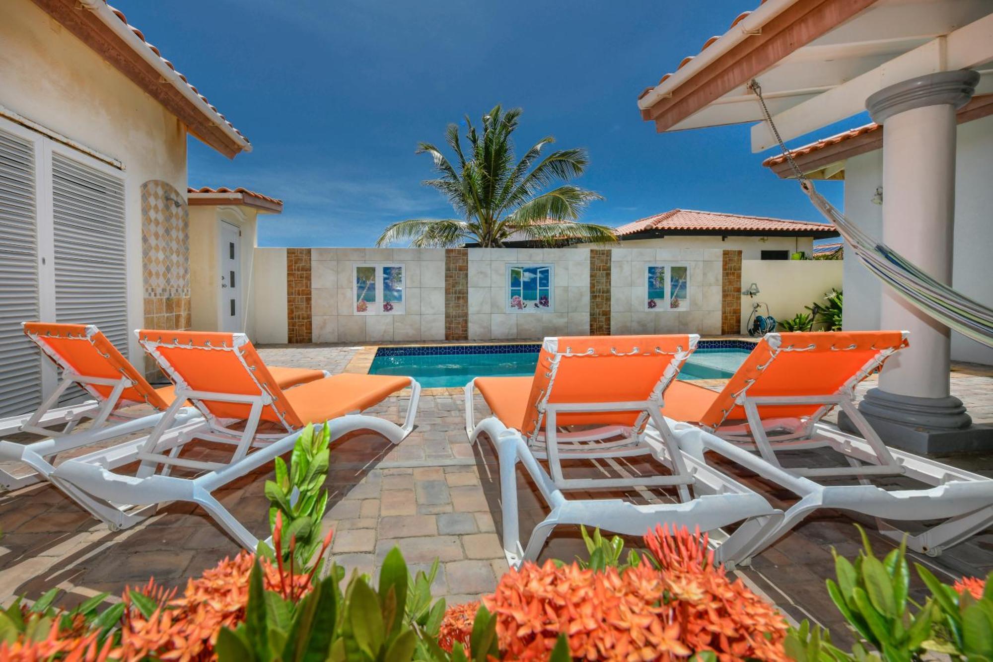 Villa Swiss Paradise With Private Pool Palm Beach Exteriér fotografie